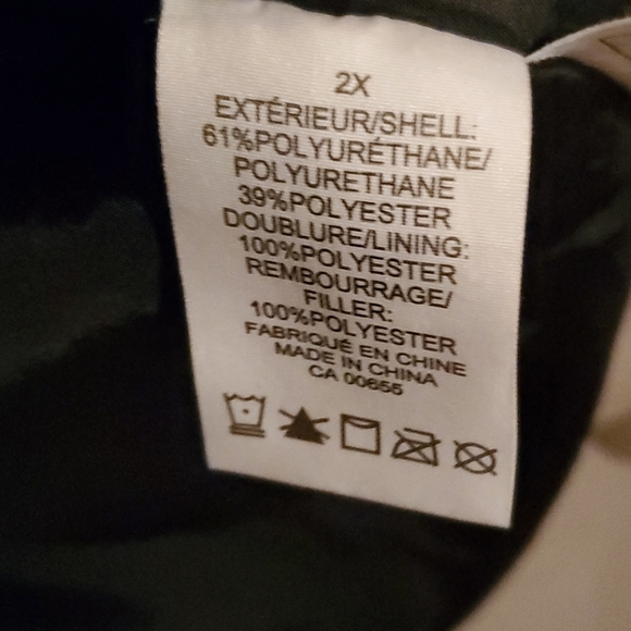 Penningtons Spring and Fall Coat Size 2X - Picture 4 of 6